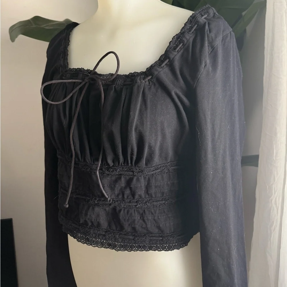Free People Square Neck Long Sleeve Crop Lace Size L